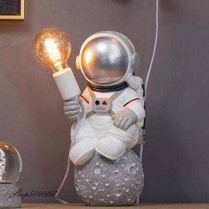 Modern Astronaut Loft Decoration LED Desk Light - Querencian